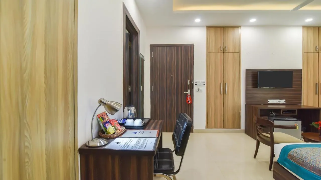 Royal Residence Galleria غورغاون فندق